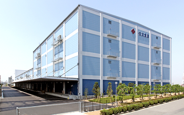 Ground‑level greening around the facility